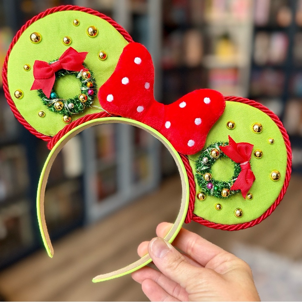 Custom Light Up🌟 Christmas Mickey Mouse Ears Headband